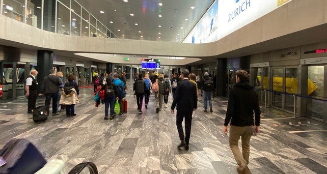 Die Skymetro des Flughafens Zürich wird täglich von rund 18.000 Menschen genutzt.