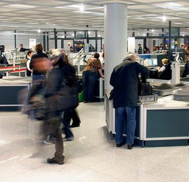 Kontrollen am Flughafen Frankfurt: Weniger warten ab dem Sommer?