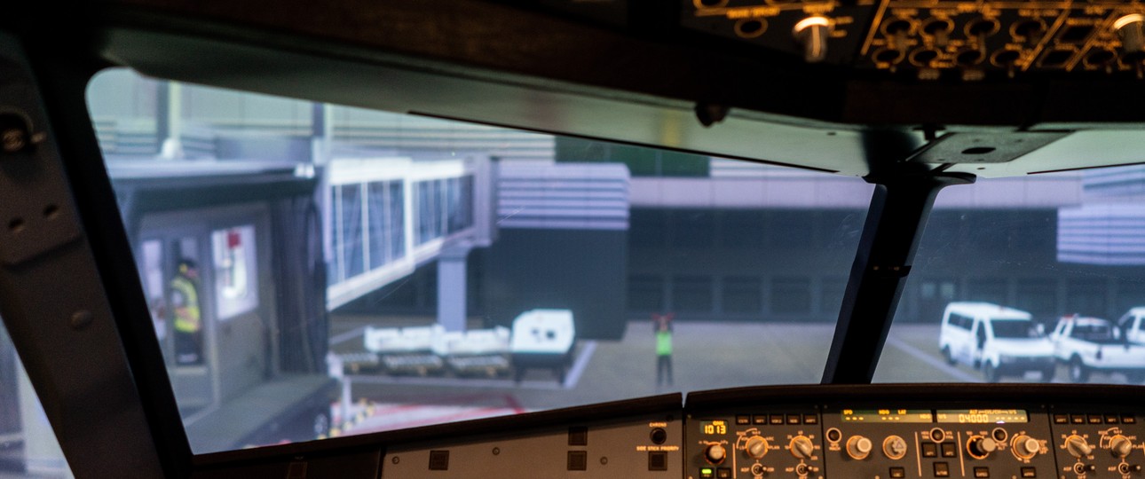 Cockpit eines Airbus A320 von Lufthansa: Der Kopilot war während zehn Minuten handlungsunfähig.