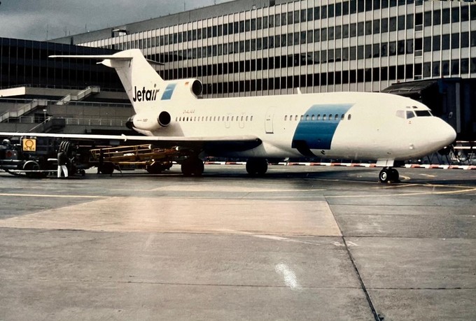 Auch in München zuhause aber viel ab Frankfurt unterwegs waren die Boeing 727-100 der kurzlebigen Jetair.
