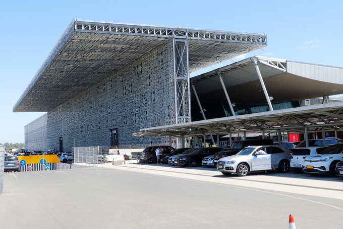 Flughafen Tirana: Bekommt er eines Tages ein zweites Terminal?