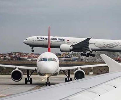 Flieger von Turkish Airlines in Istanbul: Gülen-Anhänger wurden aus dem Personal entfernt.
