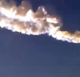 Aufnahme des Meteoriten über Russland: Tausende Verletzte.