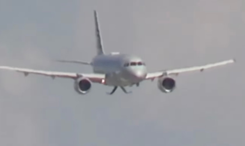 Der Airbus A319 von American Airlines: Ein Spotter hielt den Moment fest.