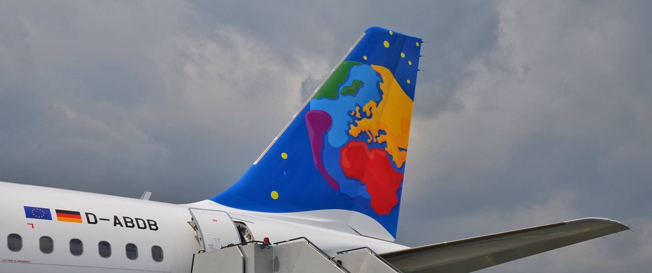 Flieger von Small Planet Airlines: Der Airbus A320 mit dem Kennzeichen D-ABDB ging schon 2017 zurück an die Leasingfirma. Inzwischen gehört er Sundair und fliegt als D-ASMR.