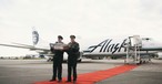 Auch ungewöhnliche Passagiere: Boeing 737-400 Combi von Alaska Airlines.