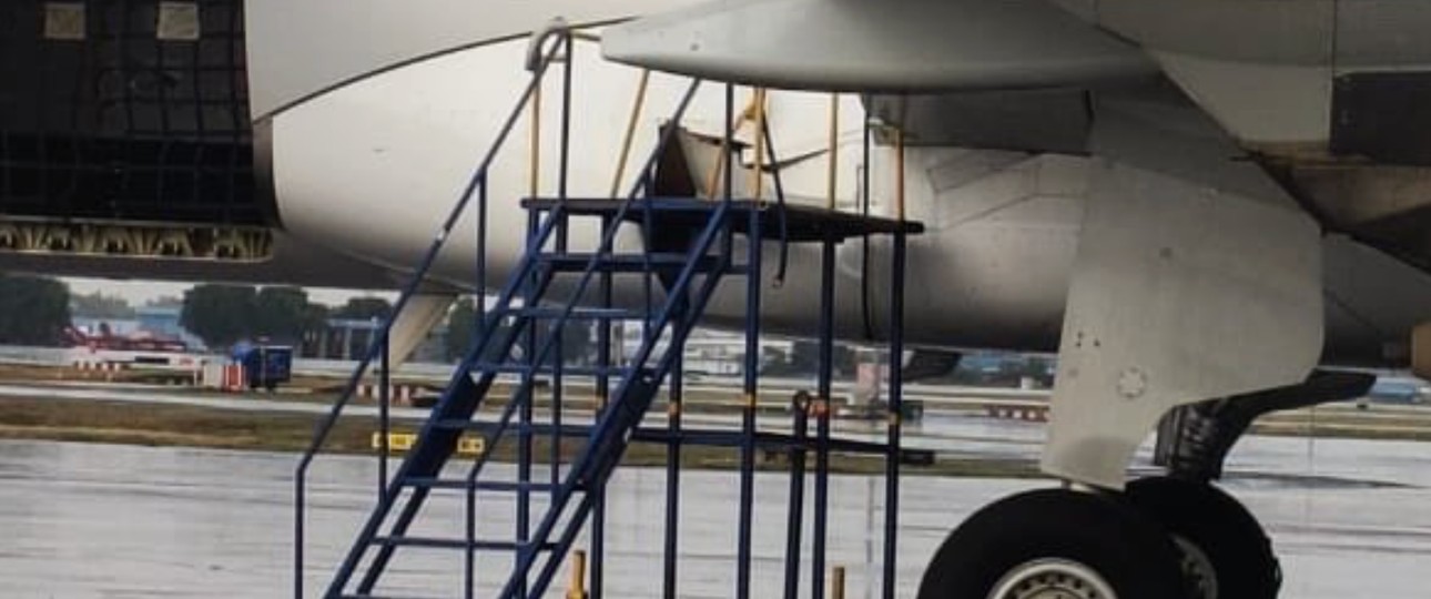 Schaden am Flugzeug: Auf Air India kommen Reparaturen zu.