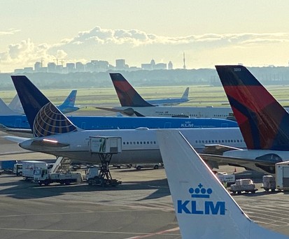 Flughafen Amsterdam Schiphol: Vorerst keine striktere Beschränkung.