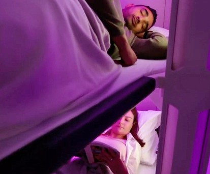 Vier Stunden Schlaf in der Economy-Schlafkoje für 290 Euro