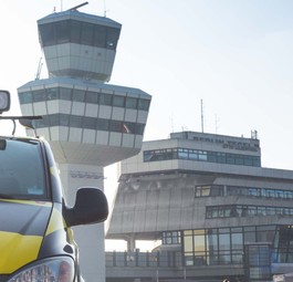 Flughafen Berlin-Tegel: Der bisherige Hauptflughafen Berlins soll für zwei Monate in Zwangspause gehen.