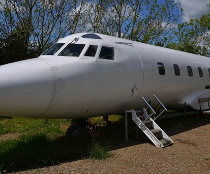 Lockheed Jetstar II auf Airbnb: Übernachten im Privatjet.
