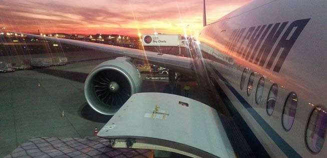 Flieger von Air China in Frankfurt.​;​ m
