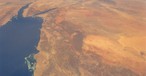 Blick aus dem All auf Saudi-Arabien: Einige Airline von Lufthansa Group fliegen weiter über das Land.