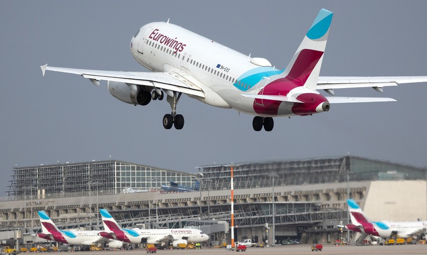 Eurowings-Jet startet am Flughafen Stuttgart: Der letzte Flug nach Iasi startet am 10. Juni.