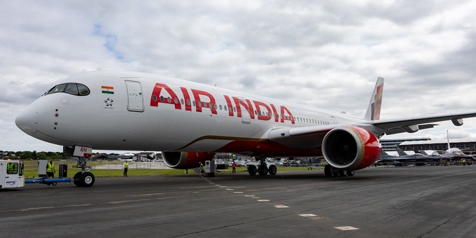 Neuer Auftritt: Air India zeigt ihren neuen A350 auf der Airshow.