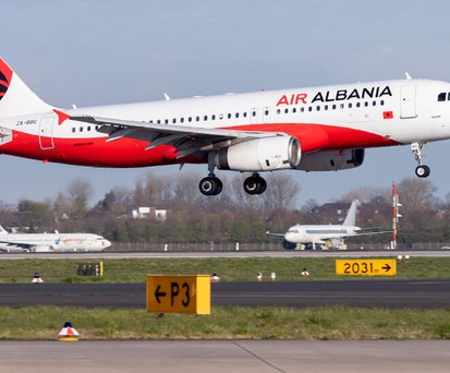 Airbus A320 von Air Albania: Gemietet von Investor Turkish Airlines.