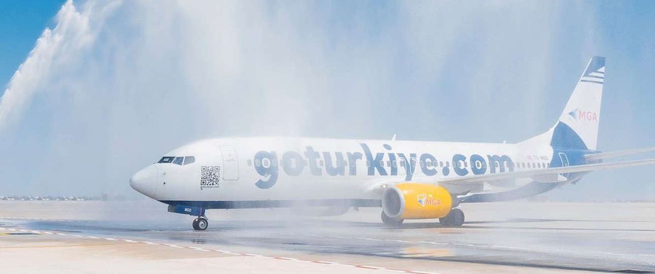 Flieger von Mavi Gök: Erhielt eine Dusche.