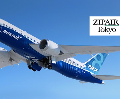 Boeing 787-8 und Logo von Zipair: Grau ist die vorherrschende Farbe der Fluglinie.