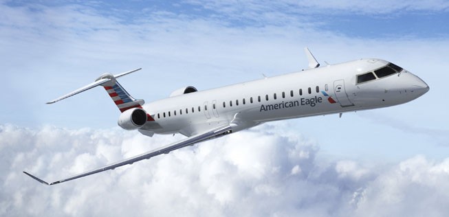 Bombardier CRJ 900 in den Farben von American Airlines: Zu schwach in der Hitze.