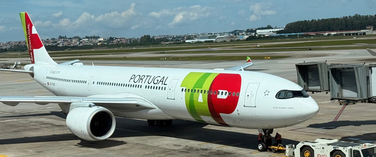 Jet von Tap Air Portugal: Geht die Fluglinie mit Lufthansa Group zusammen, oder mit Air France-KLM?