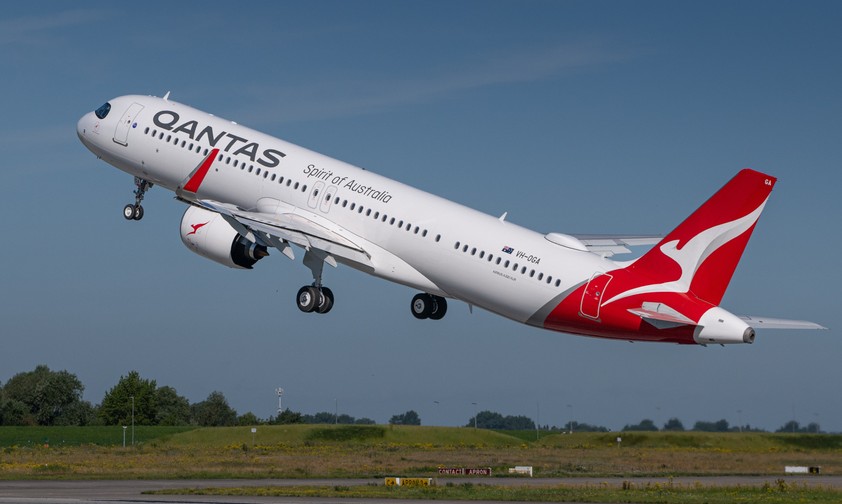 qantas airbus a321 xlr