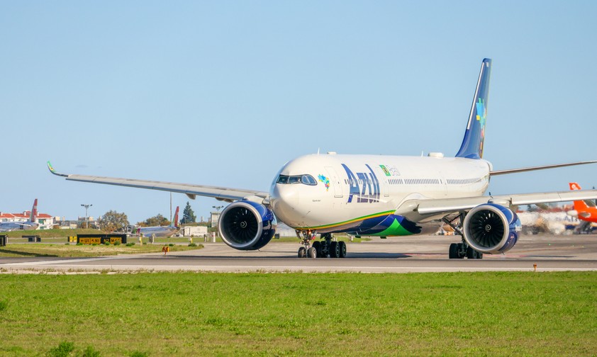 Airbus A330-900 von Azul: In Lissabon steht ein ei. Airbus des Typs seit Mitte April.