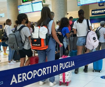 Absperrband am Flughafen Bari: In Apulien soll eine neue Airline an den start gehen.