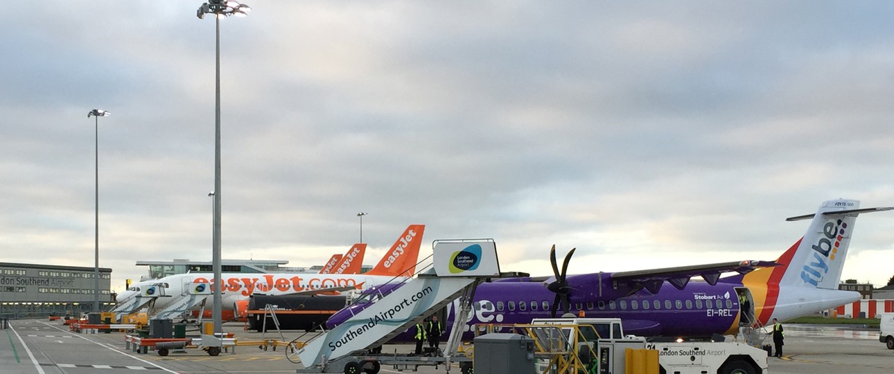 Flieger von Flybe und Easyjet in Southend: Ein Bild aus besseren Zeiten.