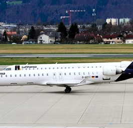 lufthansa citylinie bombardier crj 900 klagenfurt