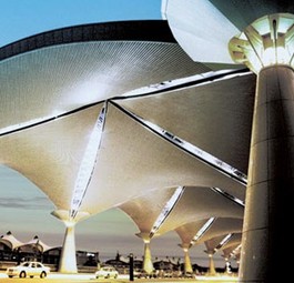 Kuala Lumpur International Airport: Hier steigen die beiden verdächtigen Passagiere zu.