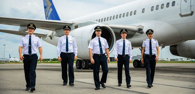 Piloten von Air Astana: Bald neue Routen.