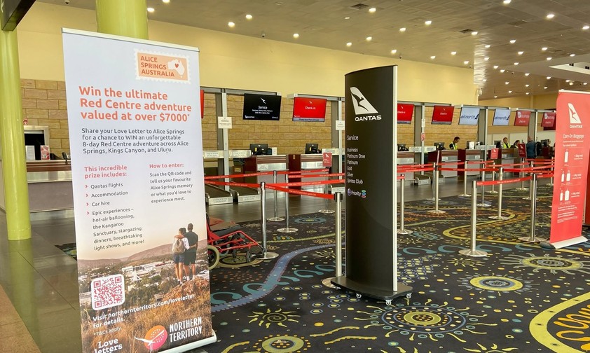 Alice Springs Airport Check-In: Der Airport hat ein akutes Schlangenproblem.