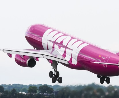 Airbus A330 von Wow Air: Die Billigairline setzt auf die Brückenkopf-Funktion Islands zwischen den USA und Europa.