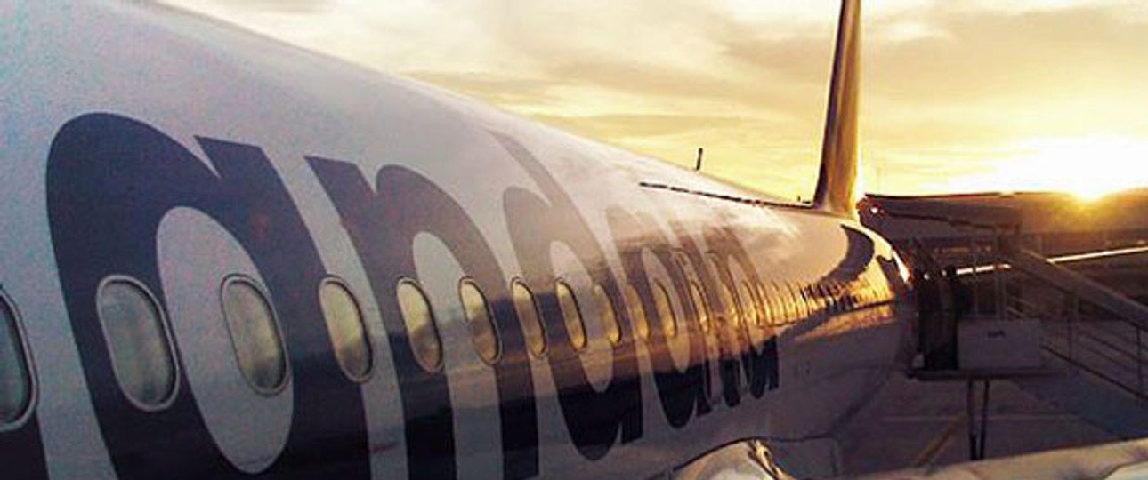 Maschine von Mandala Airlines: Bald ist es aus und vorbei.