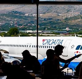 Flugzeug von Croatia Airlines: Die Fluglinie sucht Investoren.