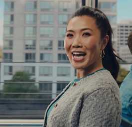 Zwei Mitarbeitende von Alaska Airlines: Teil des Sicherheitsvideos.
