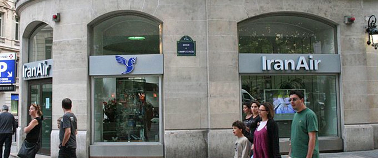Büro von Iran Air an den Champs Elysées in Paris: Vom Iata-System abgehängt.