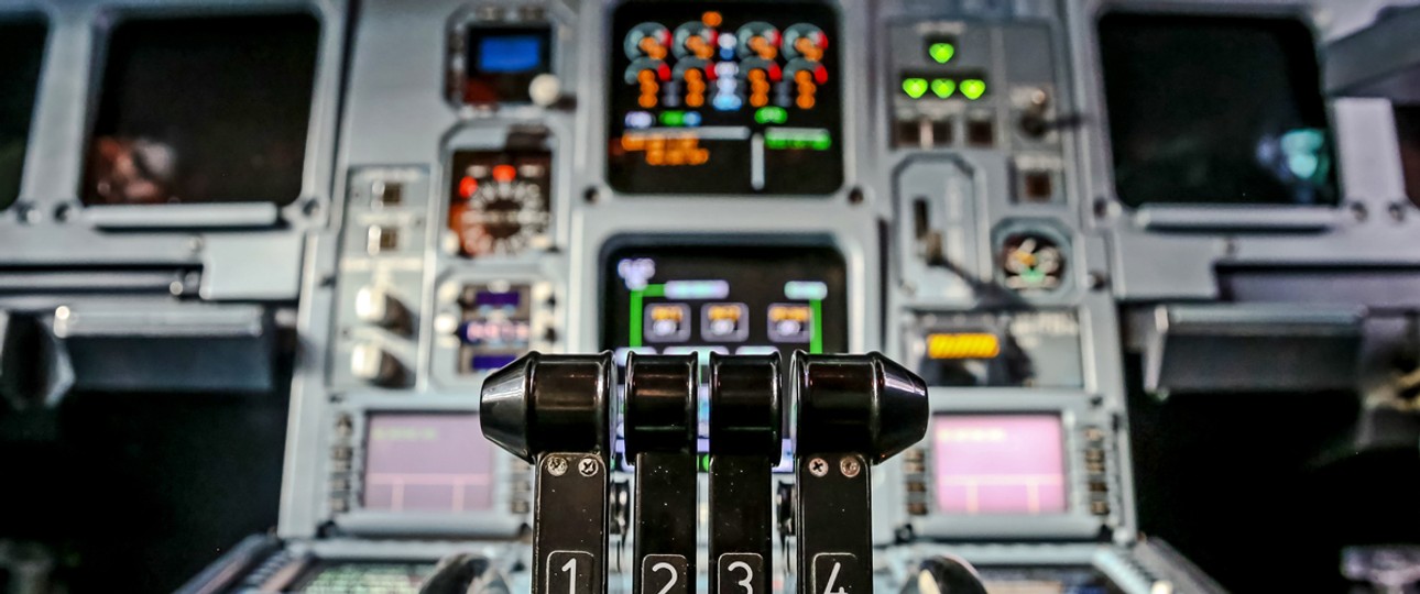 Cockpit eines A340: Der Arbeitsplatz von William C.