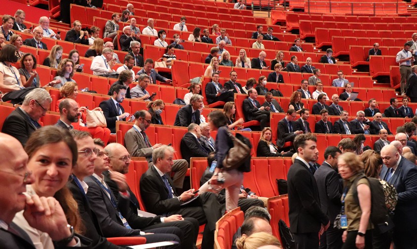 Eigentlich beschäftigen sich die Connecting Europe Days mit Vernetzung und Nachhaltigkeit. Doch die Situation in der Ukraine ist Thema Nummer eins.