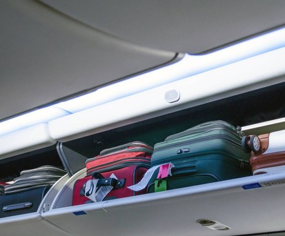 Handgepäck wird zum Problem: Japan Airlines hat ein neues KI-basiertes System getestet.