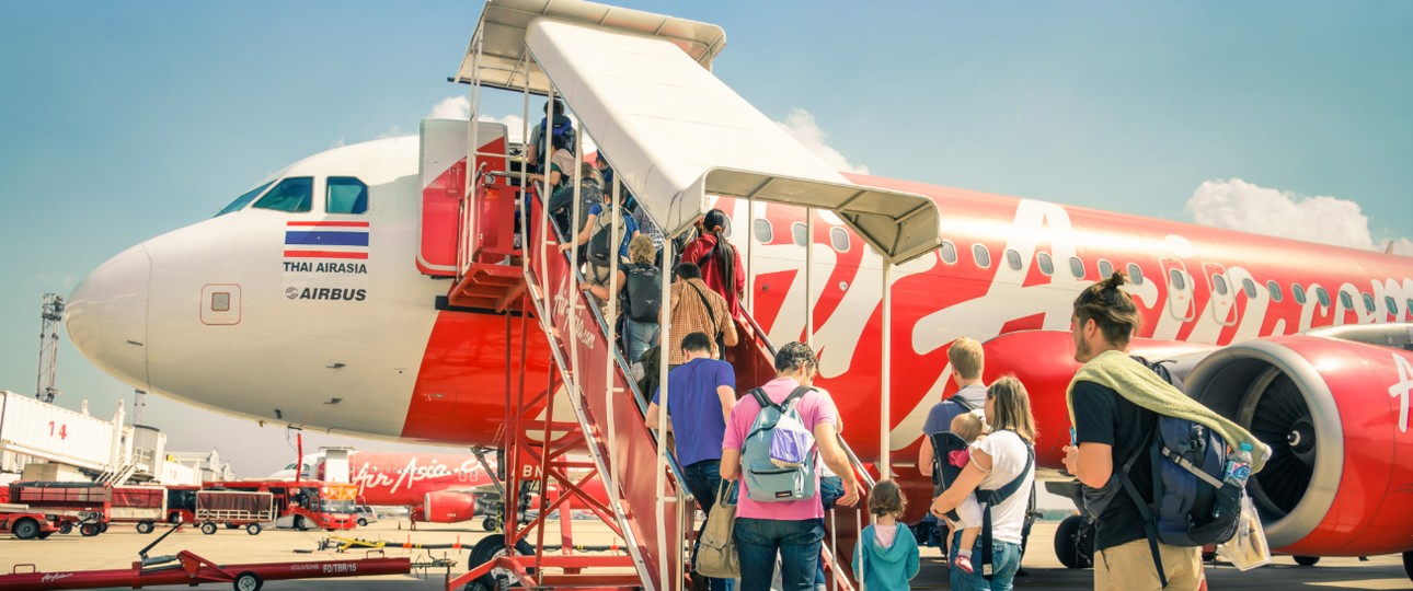 Flieger von Thai Air Asia in Bangkok Don Mueang: Größere Flugzeuge sind erwünscht.