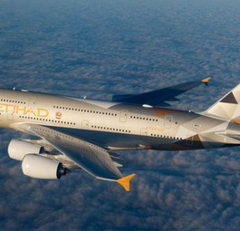 Schlusslicht der Top Ten ist der Airbus 380. Der Riesenvogel war auch 2014 wenig beliebt. Insgesamt wurden 34 Flugzeuge ausgeliefert – und es gab sieben Stornierungen.