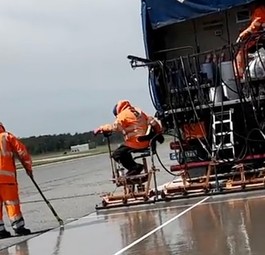 Am Flughafen Frankfurt wurde der neue Anti-Skid-Belag erstmals aufgebracht.