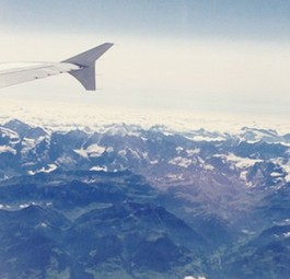 Aussicht aus dem Flugzeugfenster: Sie wirklich zu genießen fällt vielen Passagieren inzwischen schwer.