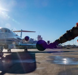 Im Jahr 2001 stellten die Max-Planck-Gesellschaft und das Deutsche Zentrum für Luft- und Raumfahrt DLR stellvertretend für über 30 deutsche Forschungsinstitute einen Antrag für ein Forschungsflugzeug an die Regierung.