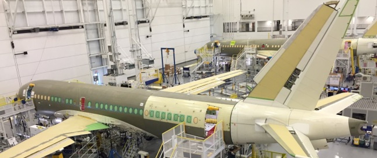 Im Bombardier-Werk in Mirabel bei Montreal werden bereits die ersten der weiteren 29 C-Series gebaut. Swiss orderte 15 CS100 und 10 CS300. Die restlichen 5 Maschinen dürften wohl auch als CS300 geordert werden.