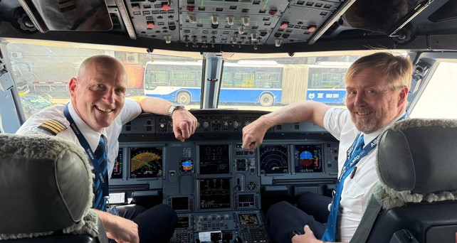 König Willem-Alexander im Airbus-Cockpit: Neuer Karriere-Abschnitt.