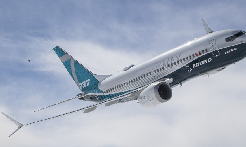 Boeing 737 Max: Hat nur zwei Anstellwinkelsensoren.