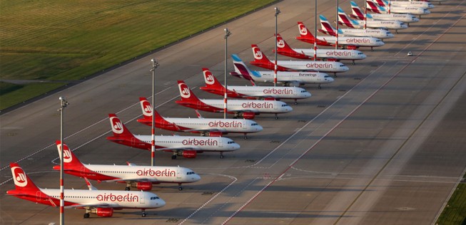 Abgestellte Air-Berlin-Flieger: Die Marke lebt vielleicht wieder auf.