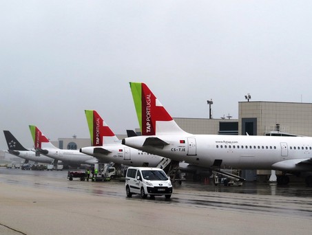 Flugzeuge von Tap am Flughafen Lissabon: Der Airport platzt aus allen Nähten.